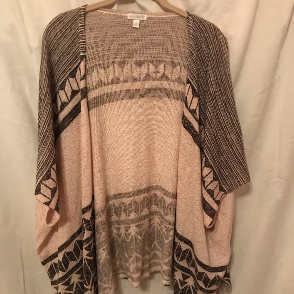 Short sleeve cardigan
